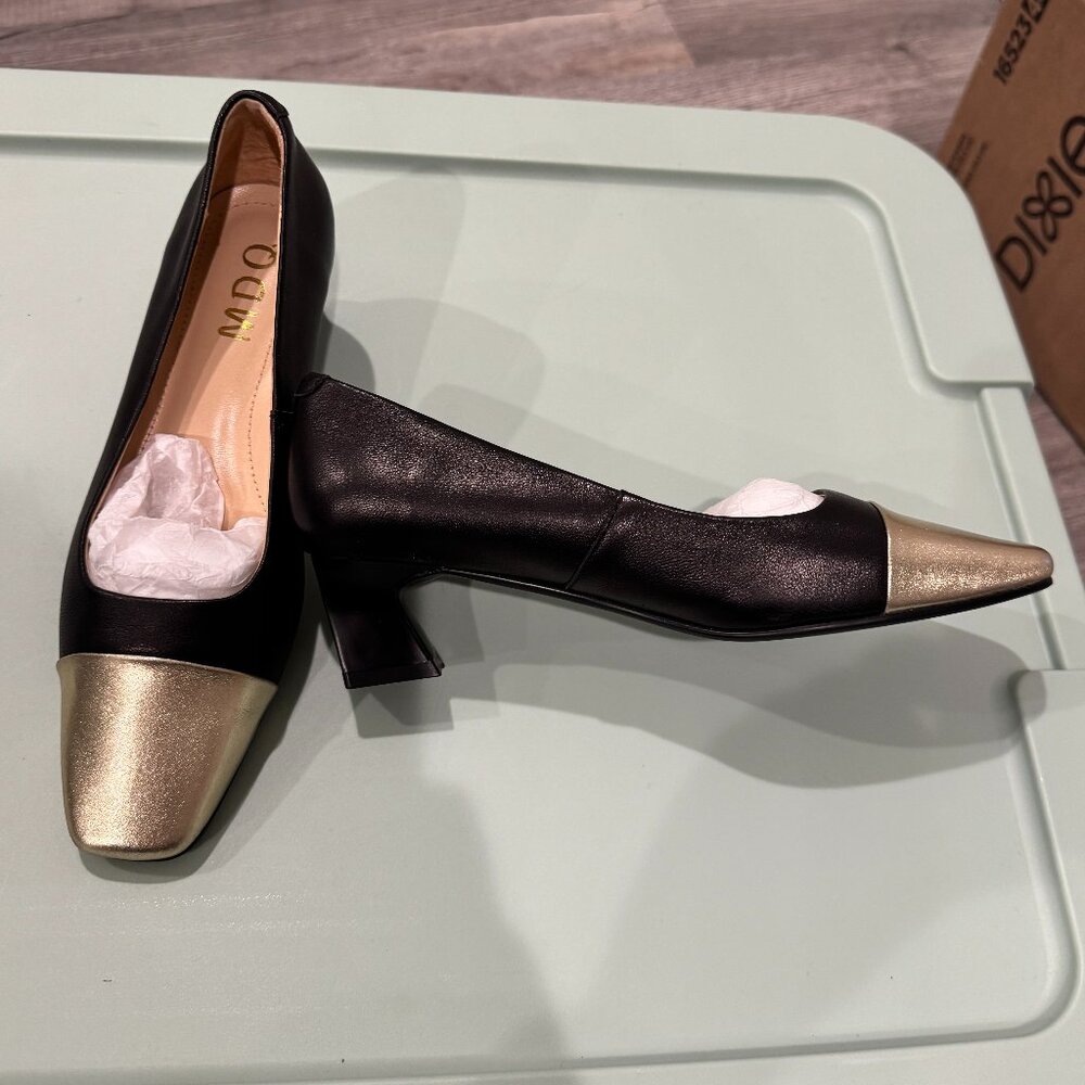 New Black & Gold Sheep Leather Flats with Square Toe and Block Heel – Size 6